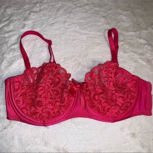 36C Victoria’s Secret vintage bra